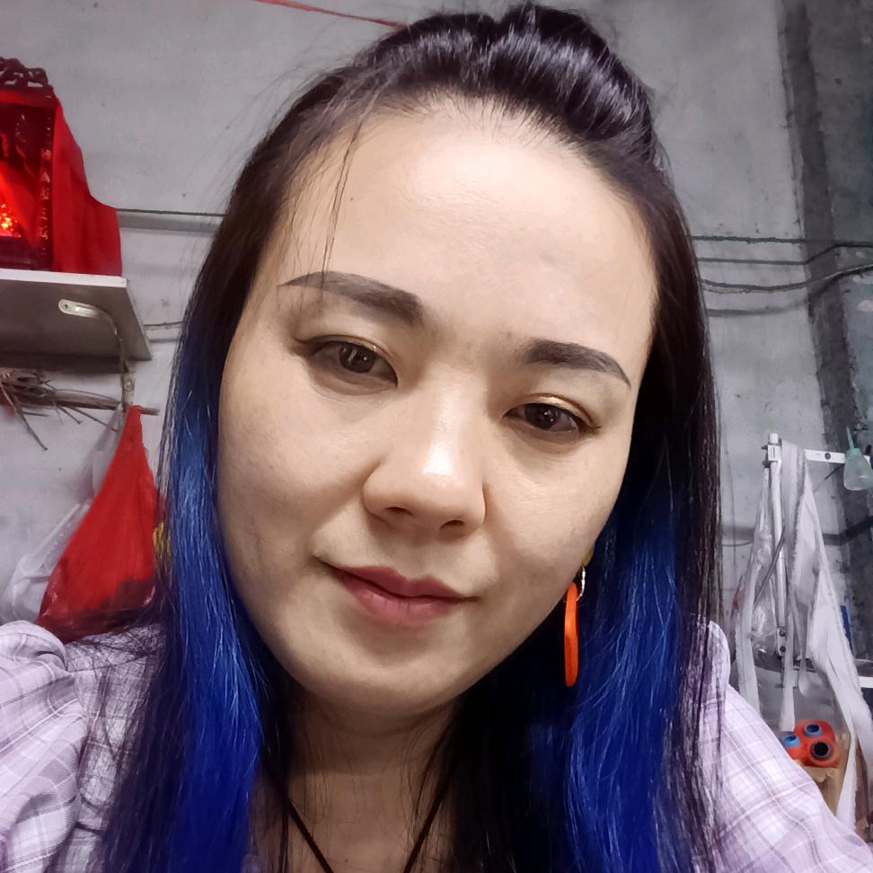 爱美的女人