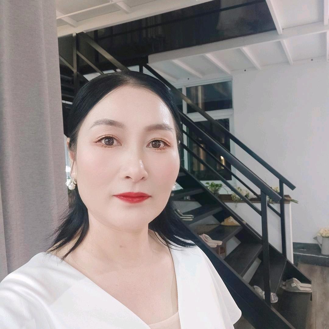 名秀百货