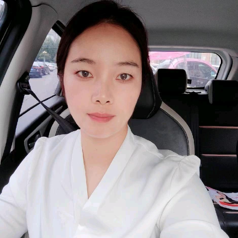 临颍房产  新房团购  小静