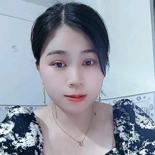 🥤利利🎭 👉🌷👈