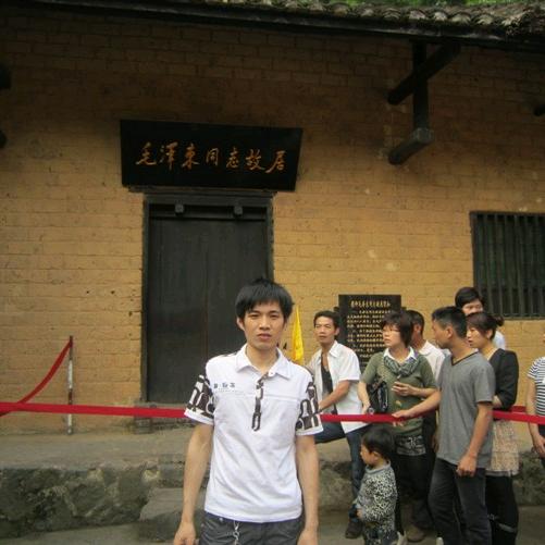 摩圣帝服装厂（侯正军:19118228
