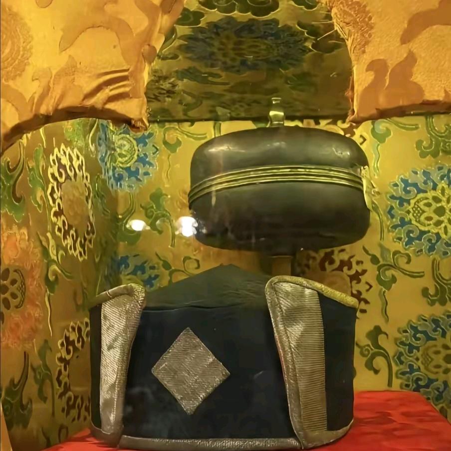 👜🌂