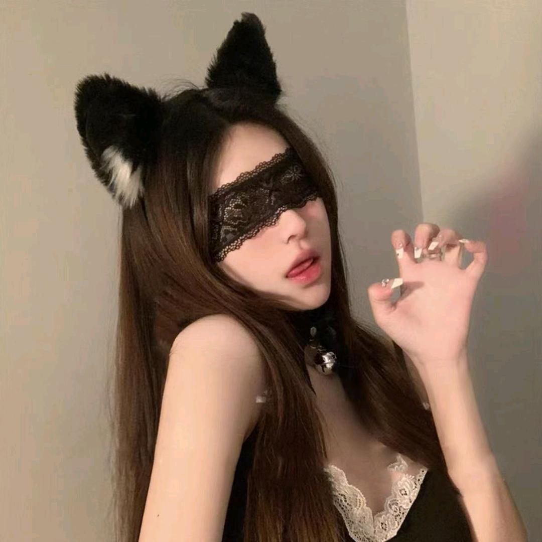 依依的衣