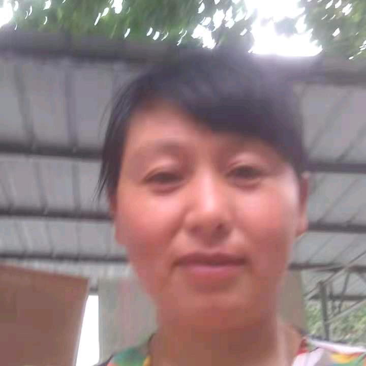 芳芳姐