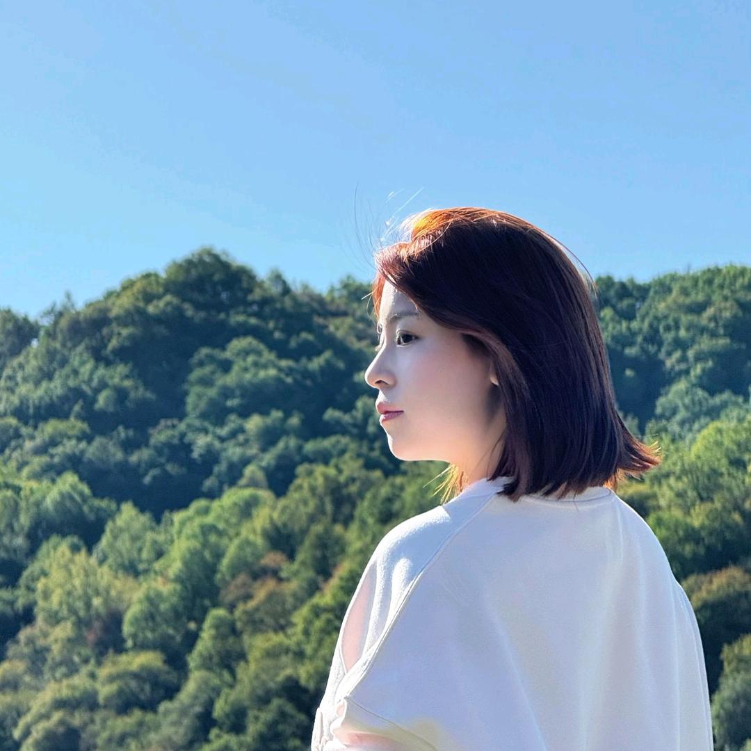 李湘儿°