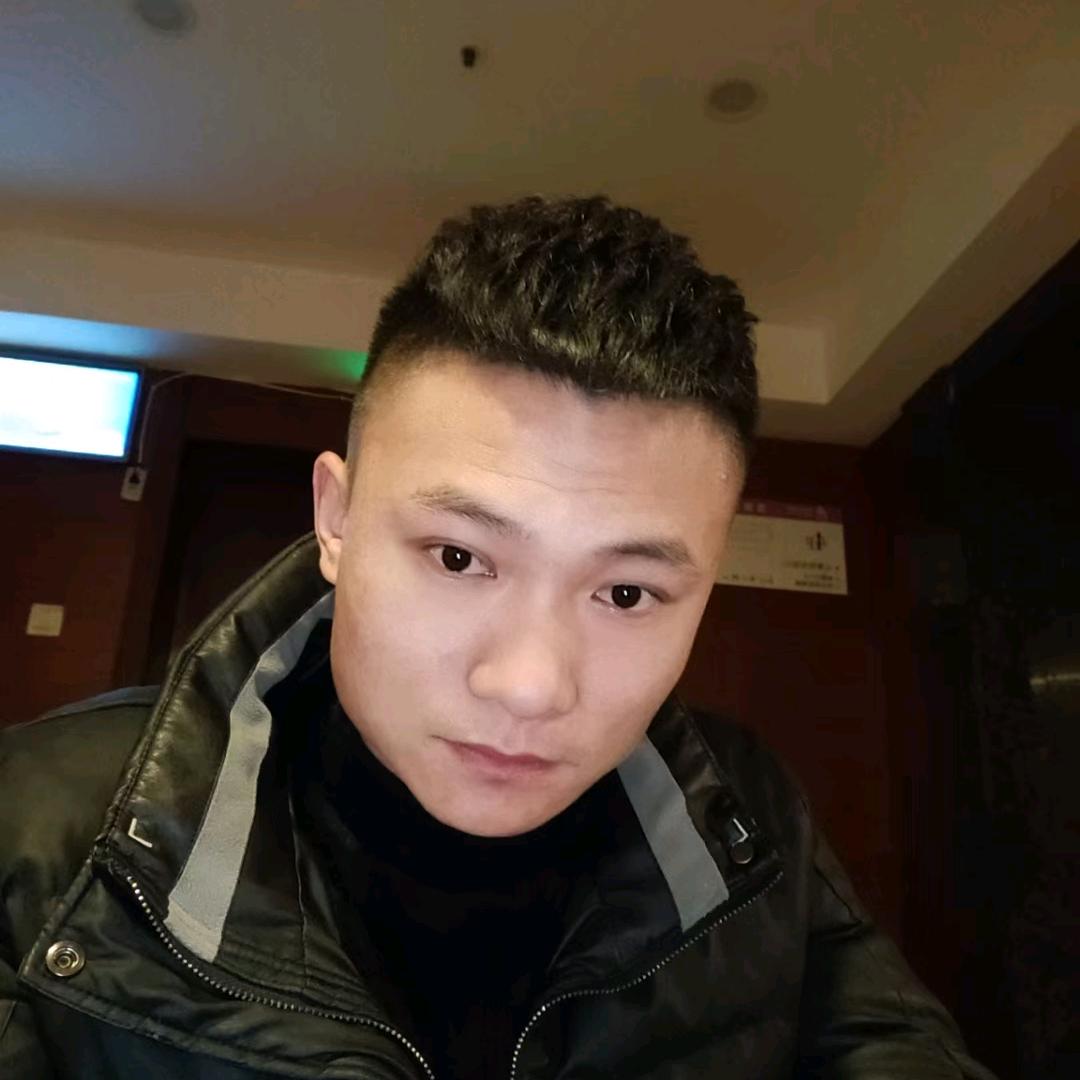 洪   章