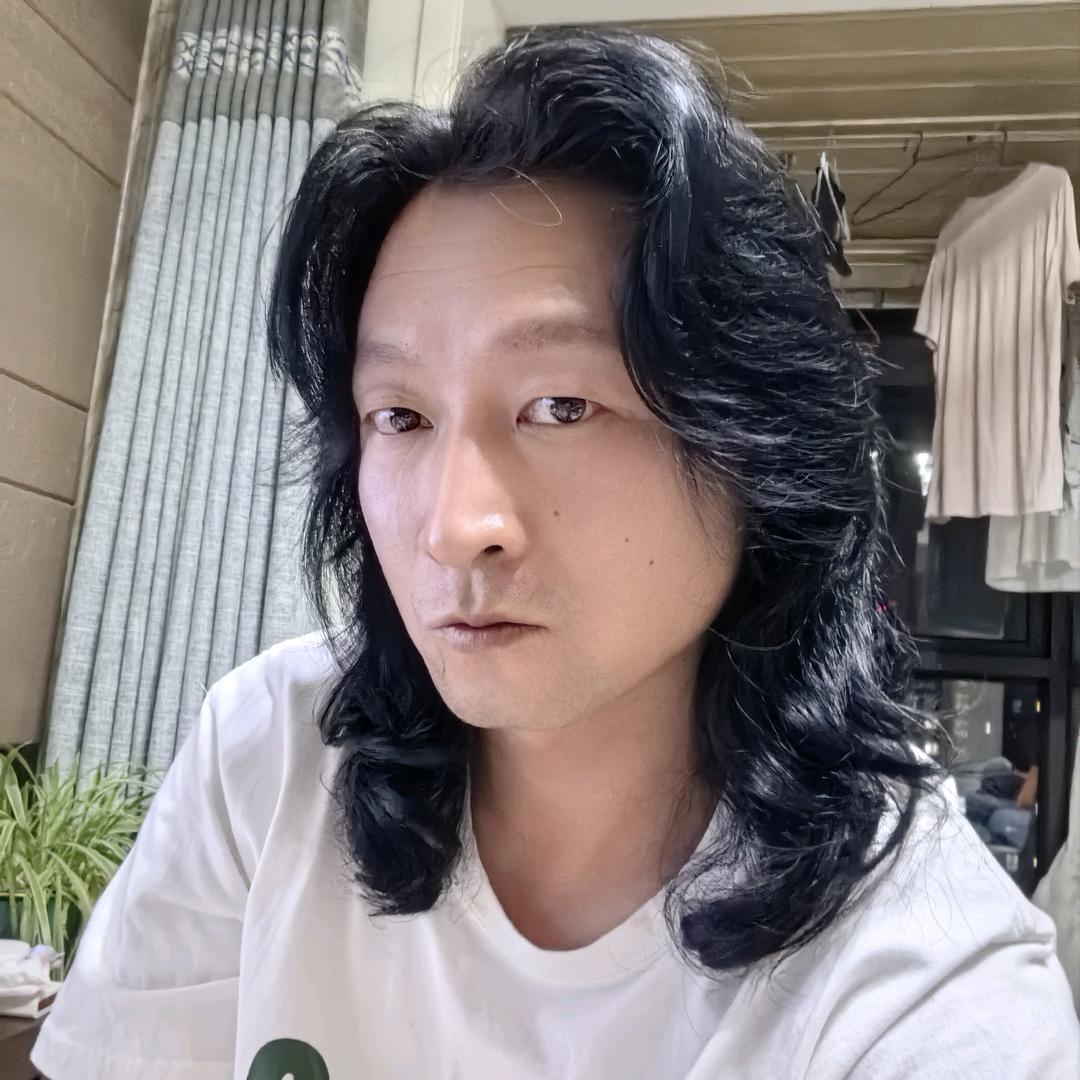 单眼皮☞怪蜀蜀♥