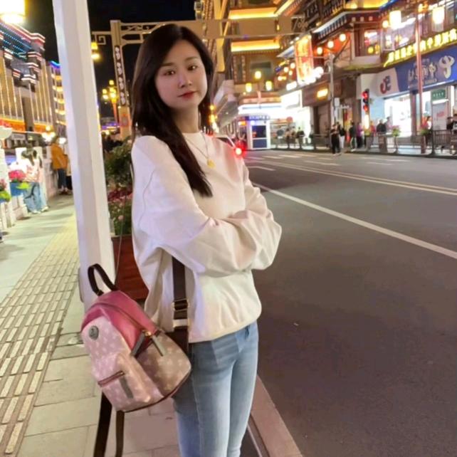 李哈哈    ❤️