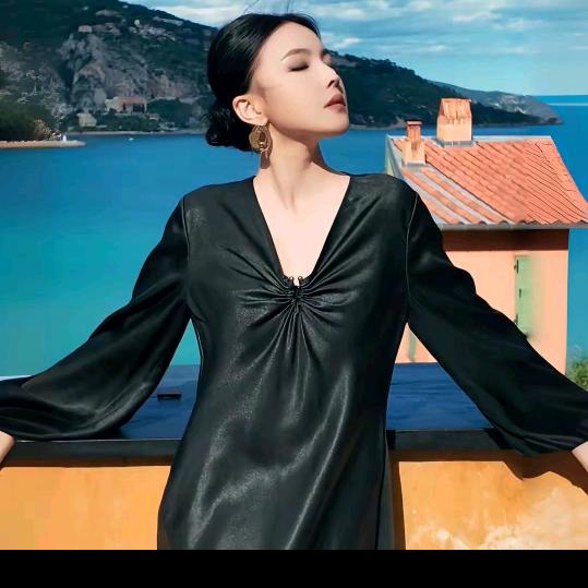 溶溶RONGRONG-每日穿搭