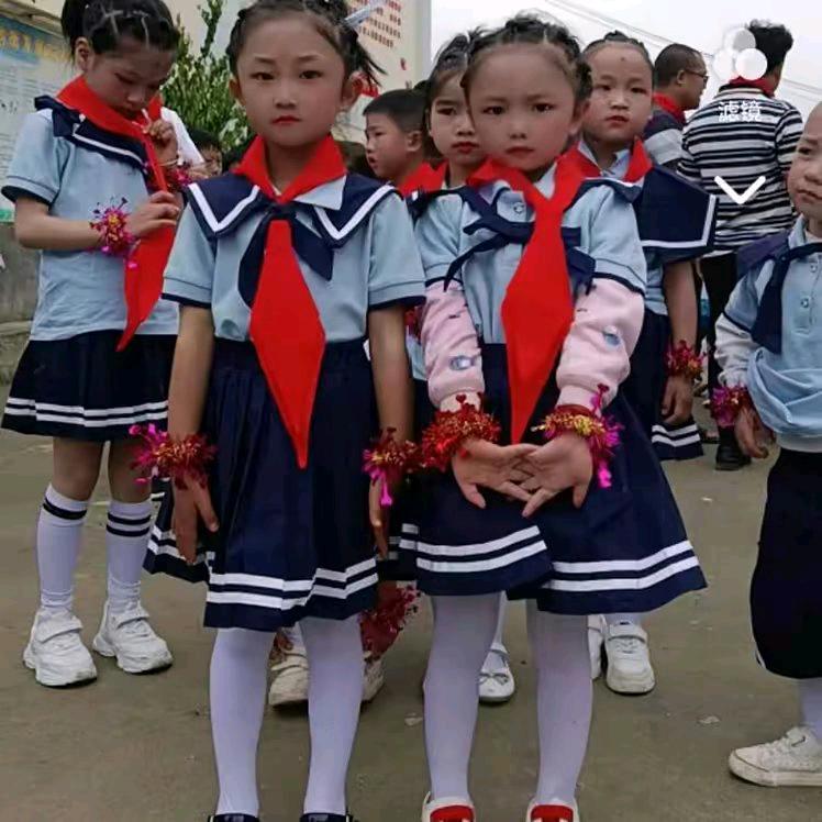 你一副不缺的样子
