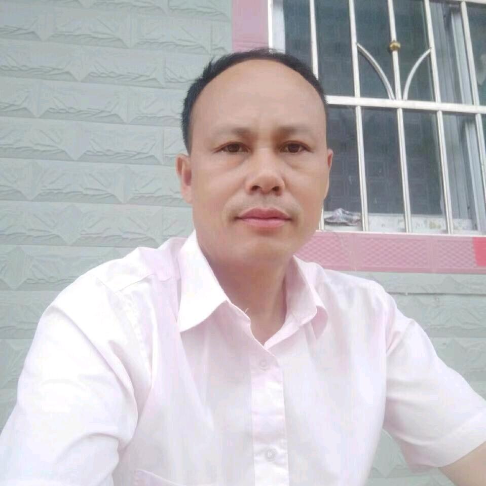 月亮🌙里的啊哥