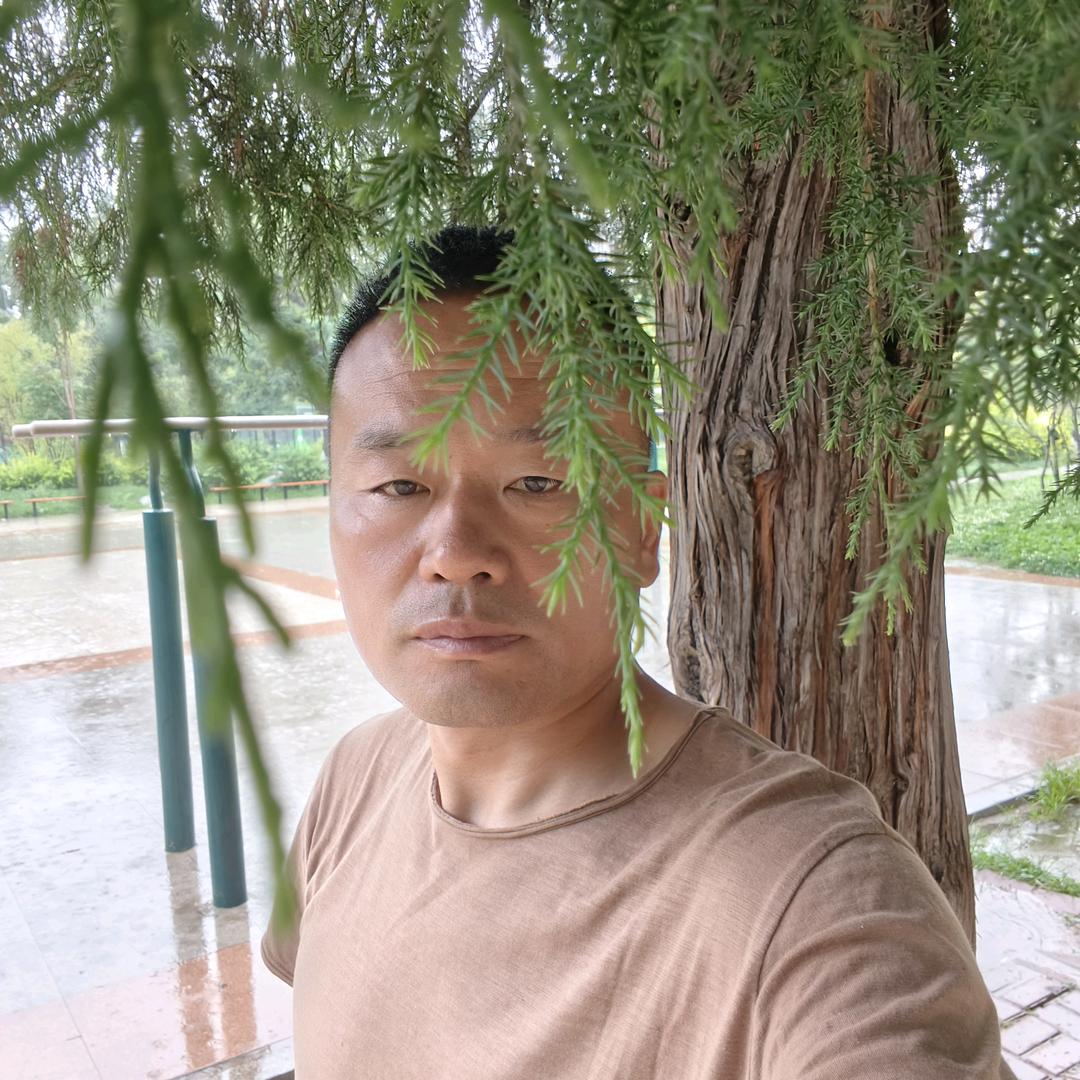 鞍山市占臣建筑工程机械有限公司