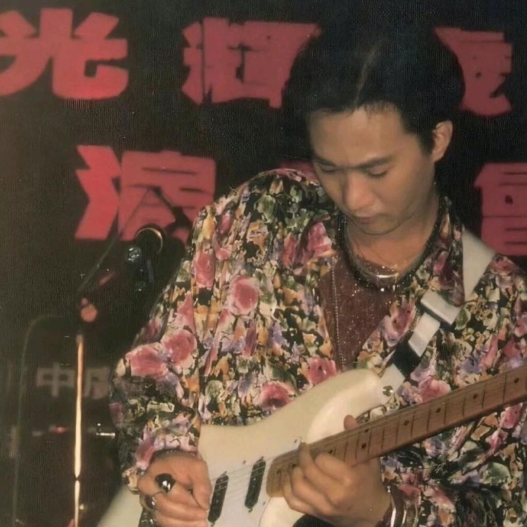 金童 （走道带风）╭　　　╲
