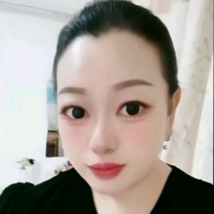 红燕的笔墨