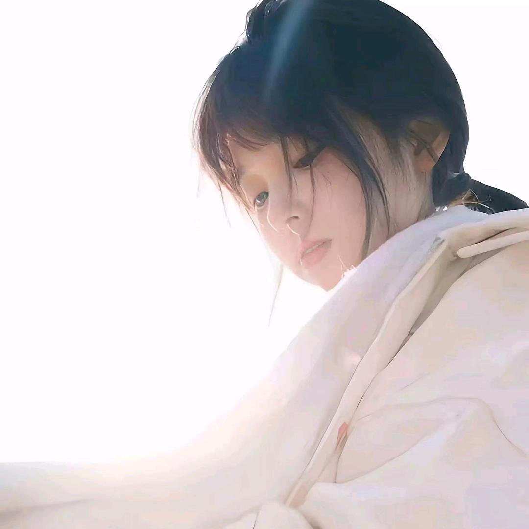 未来预言家小霏头像