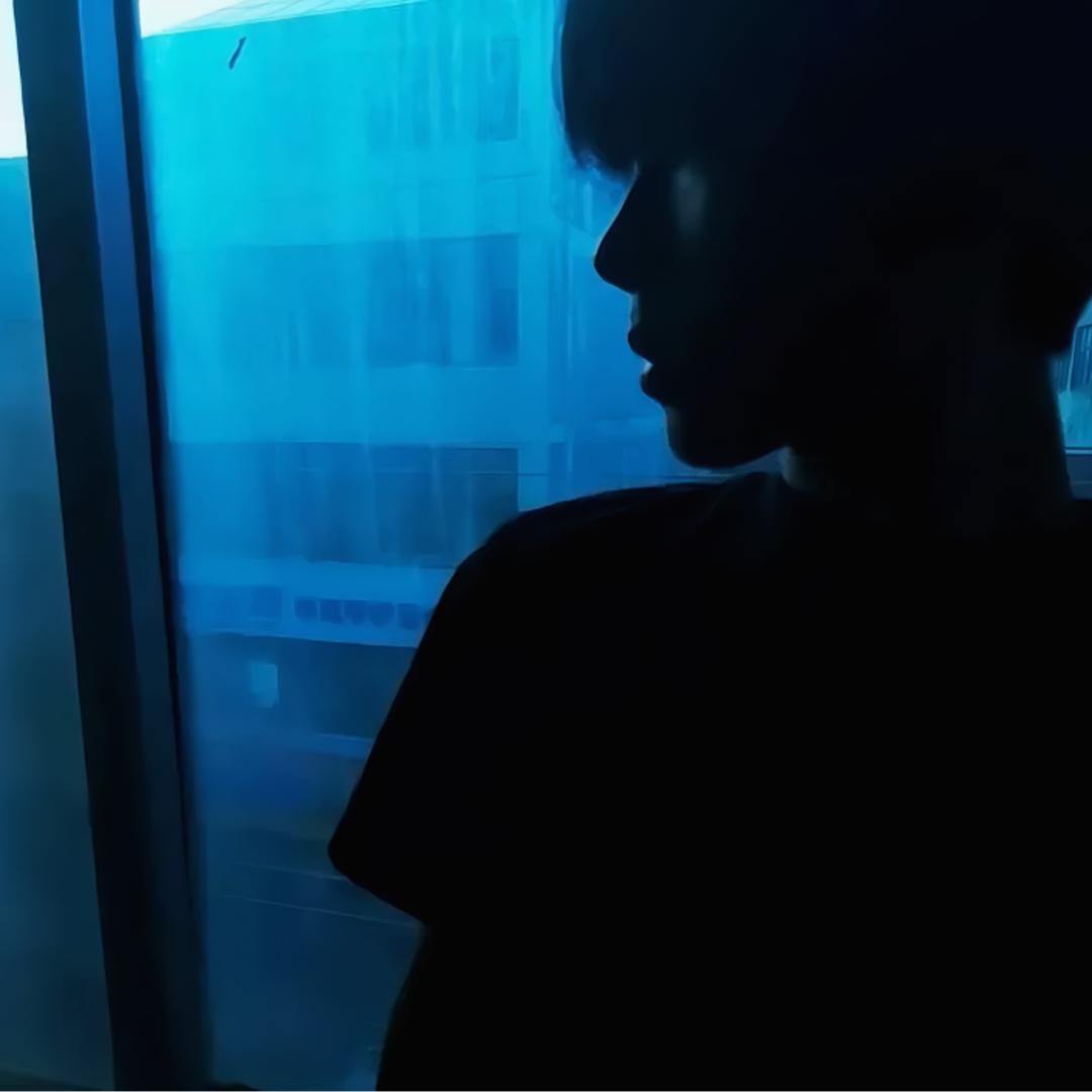 小楼昨夜又东风
