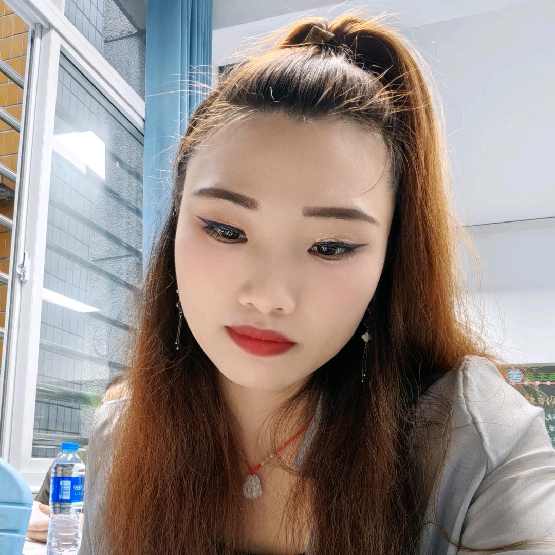 小罗妹妹为了生活加油