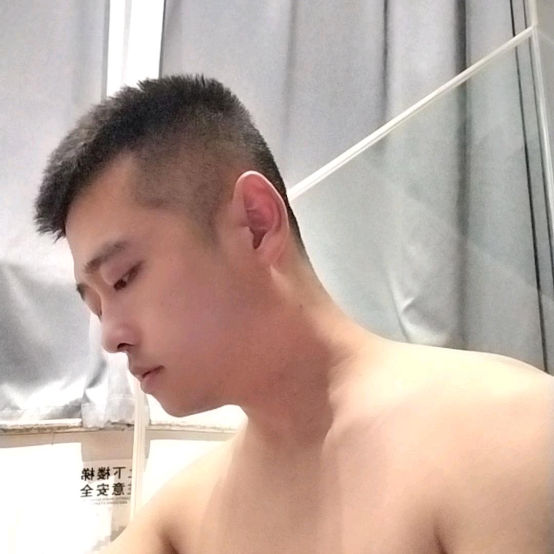 爱吃面的小贝哥