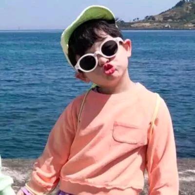 积滿海岸的蘤海