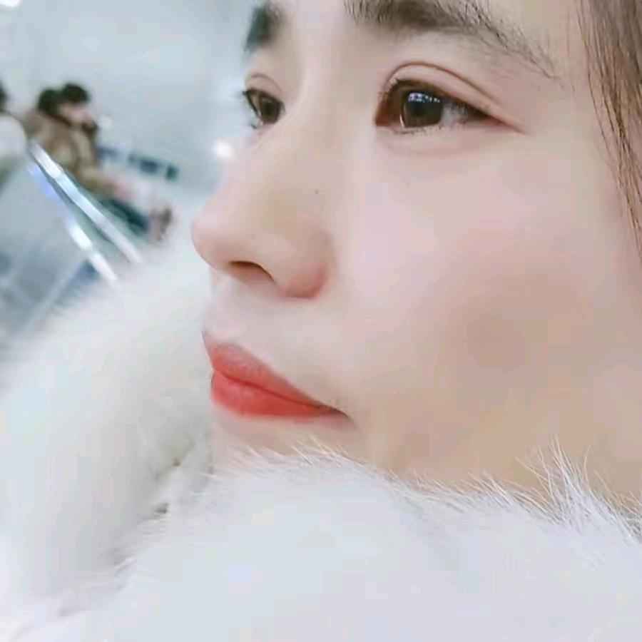 粉红色泡泡