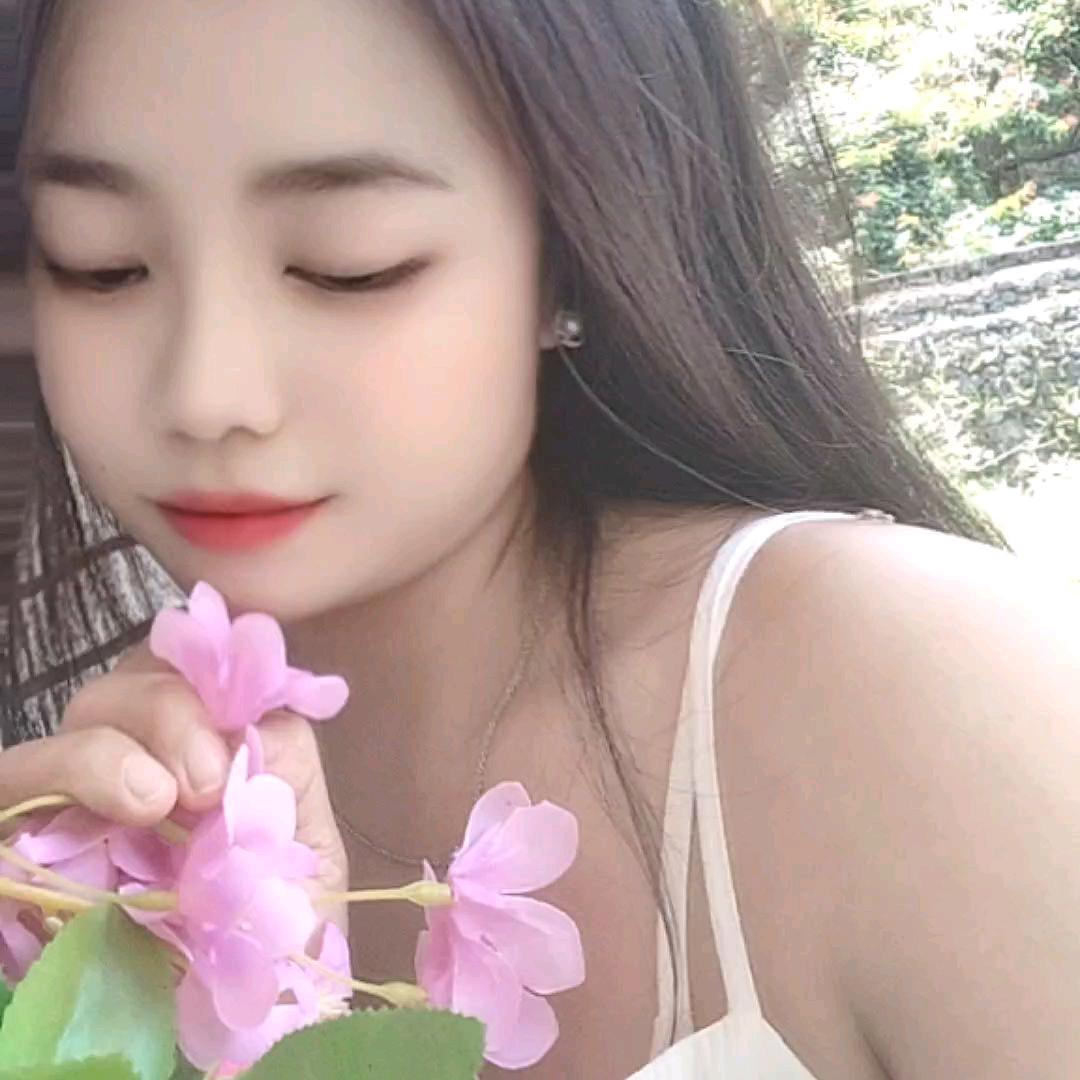 擦肩而过