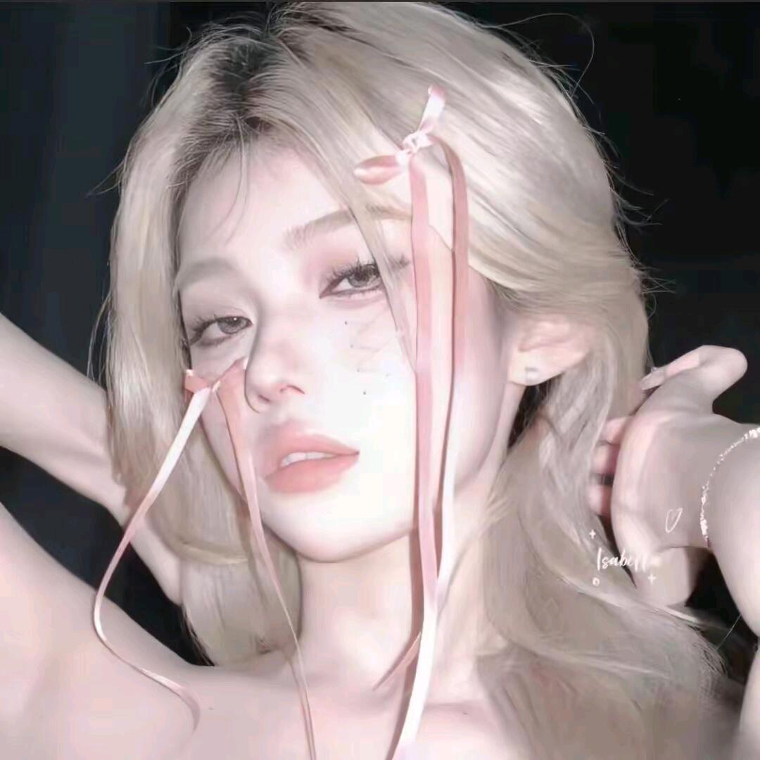 ✔
