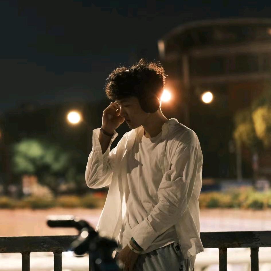 Zhi.