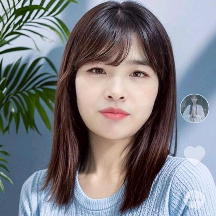 无人与我度红尘。
