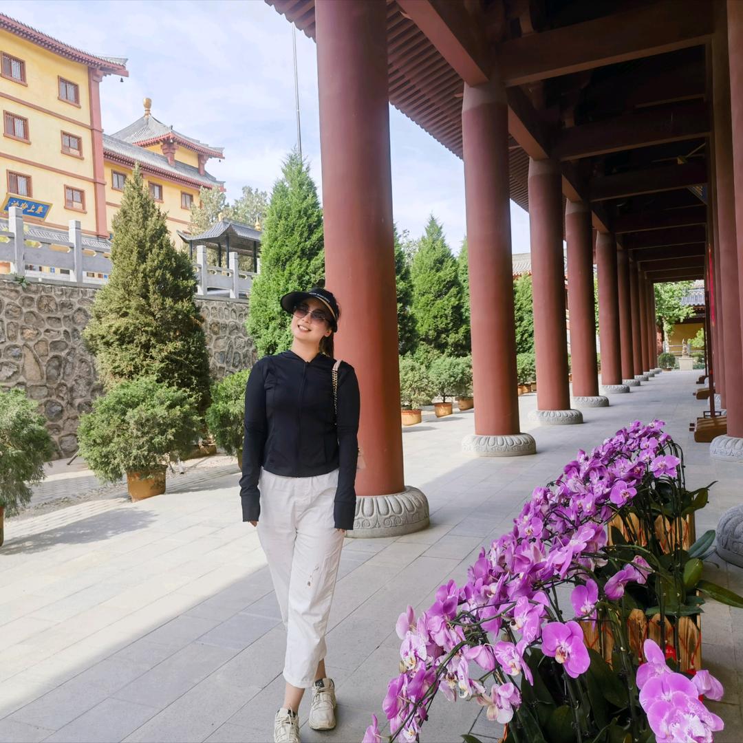 高高园长爱写字