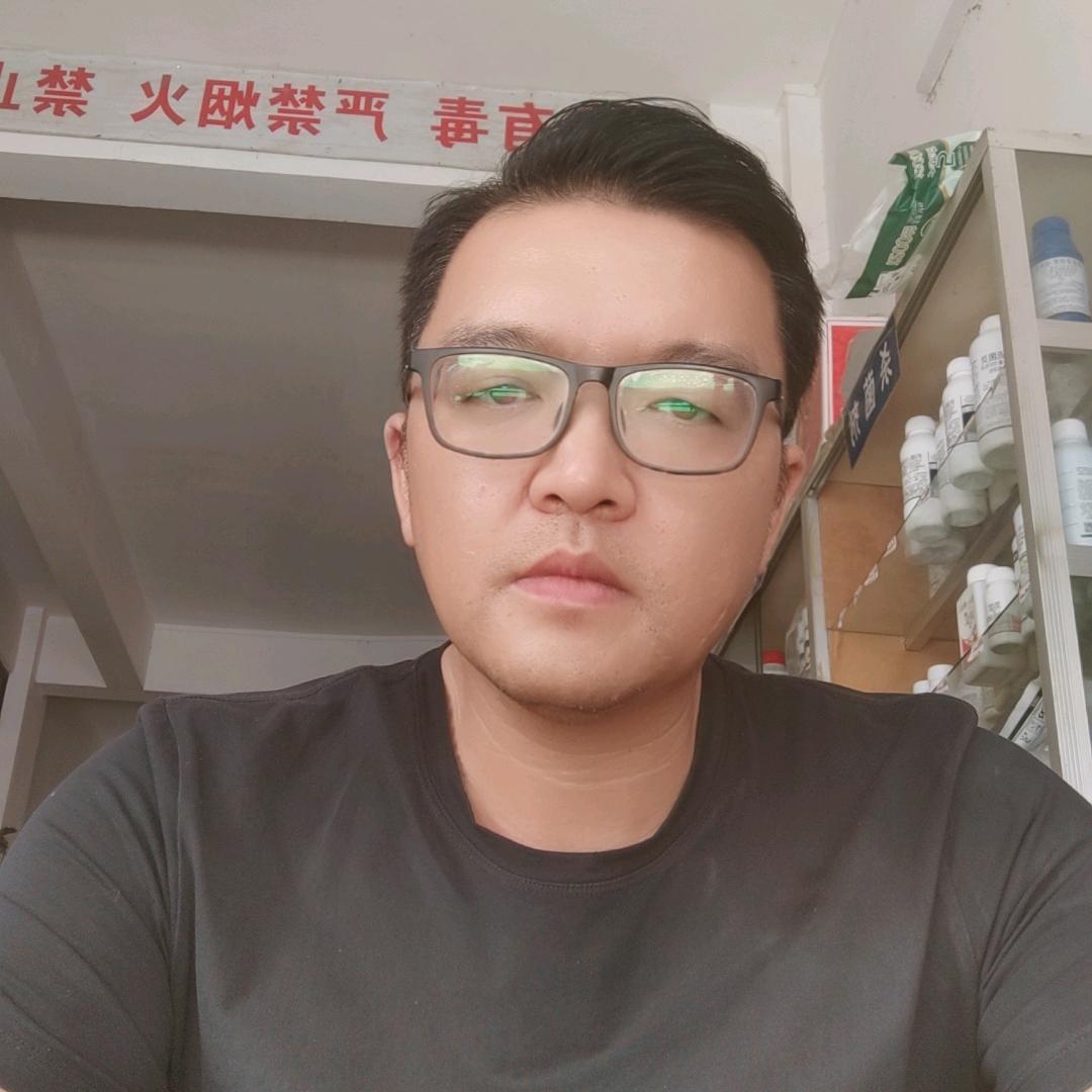 叶长歌（天峨县兴辉农资）