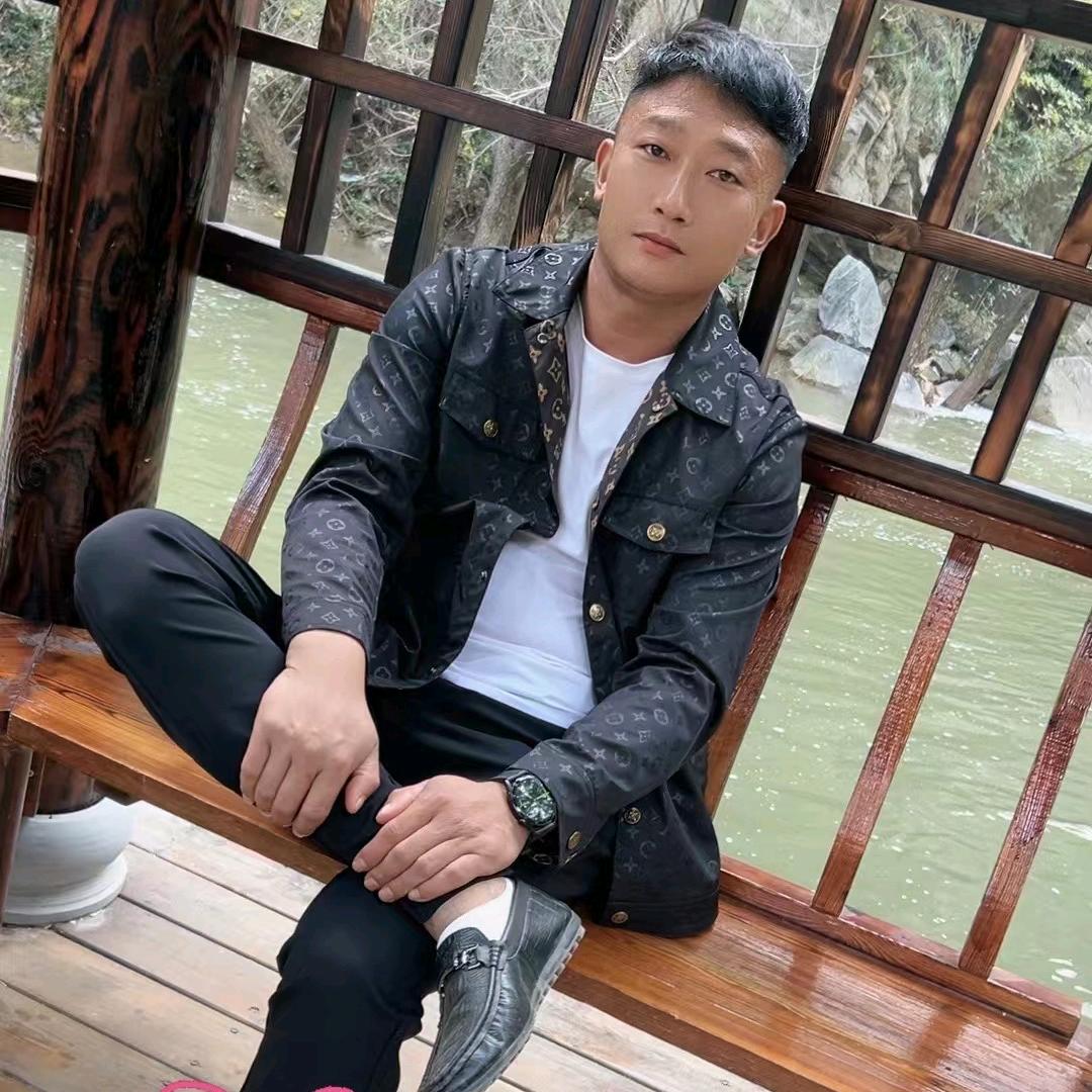 李某人