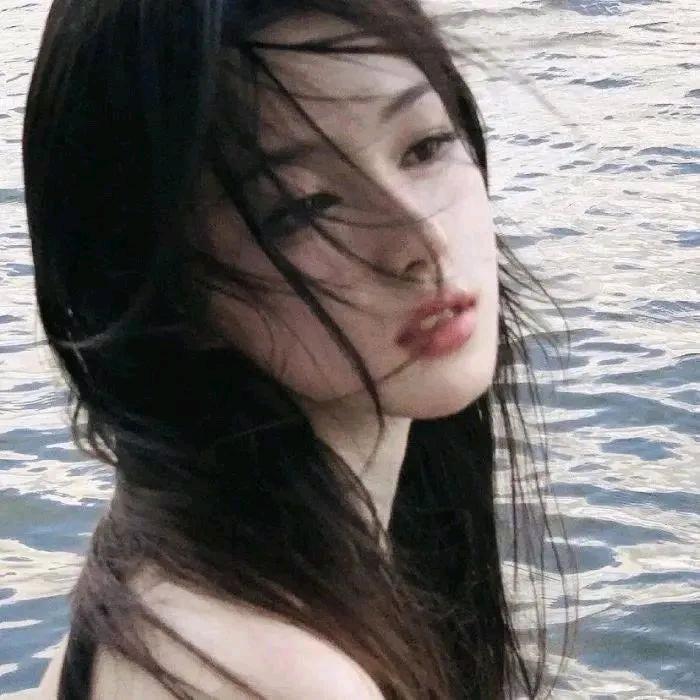 纯白