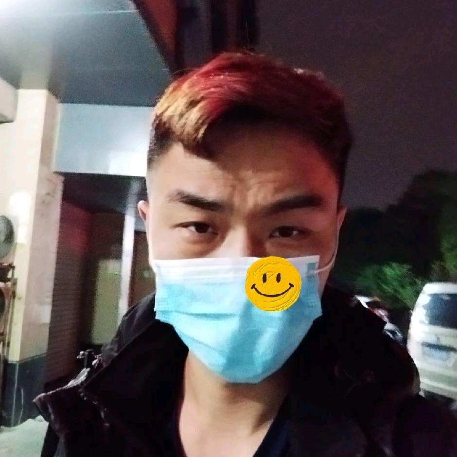 王大伟