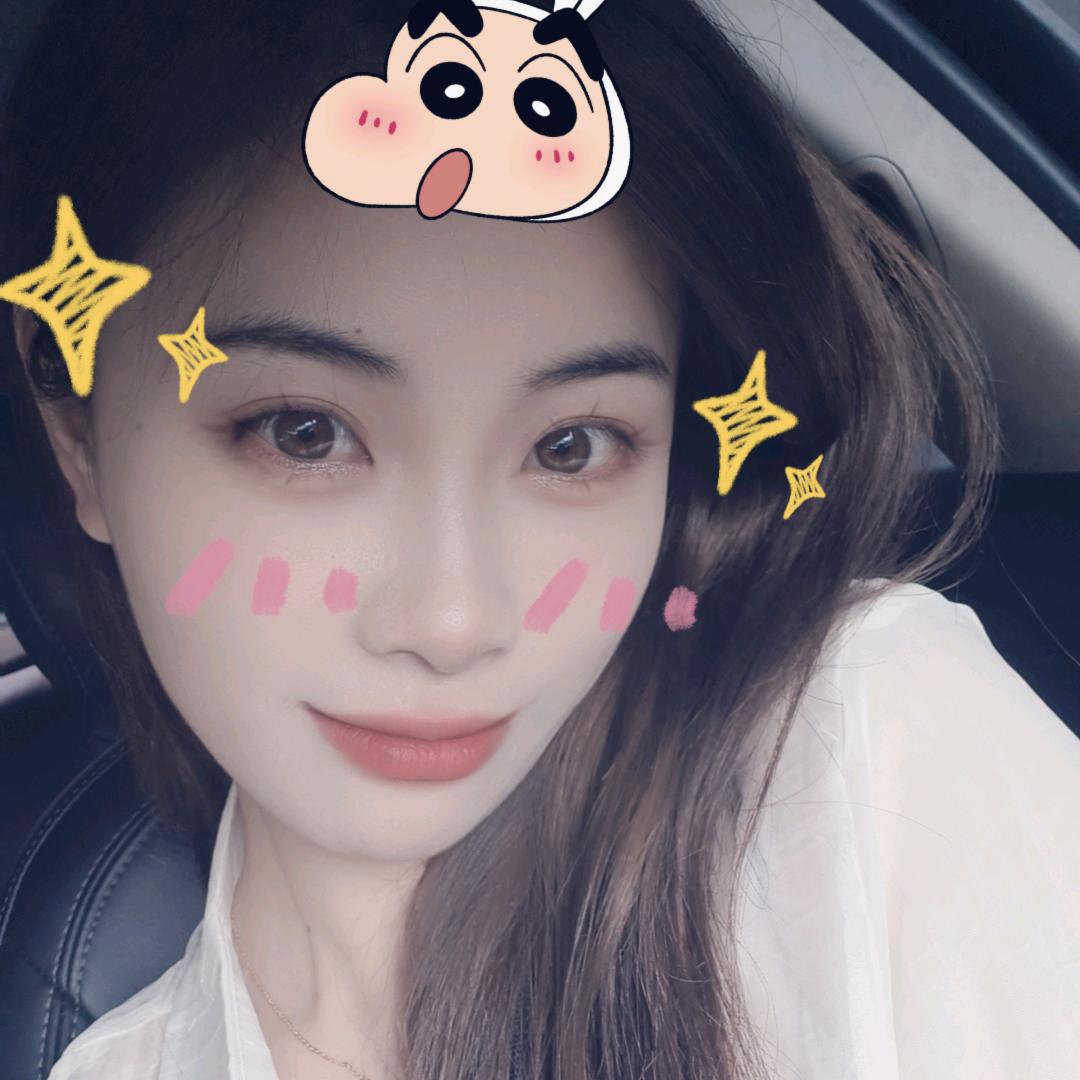 化妆师（Miss Zhang）