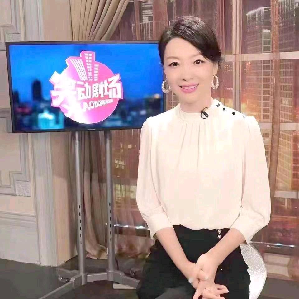 济南张姐（晚6点8开播）