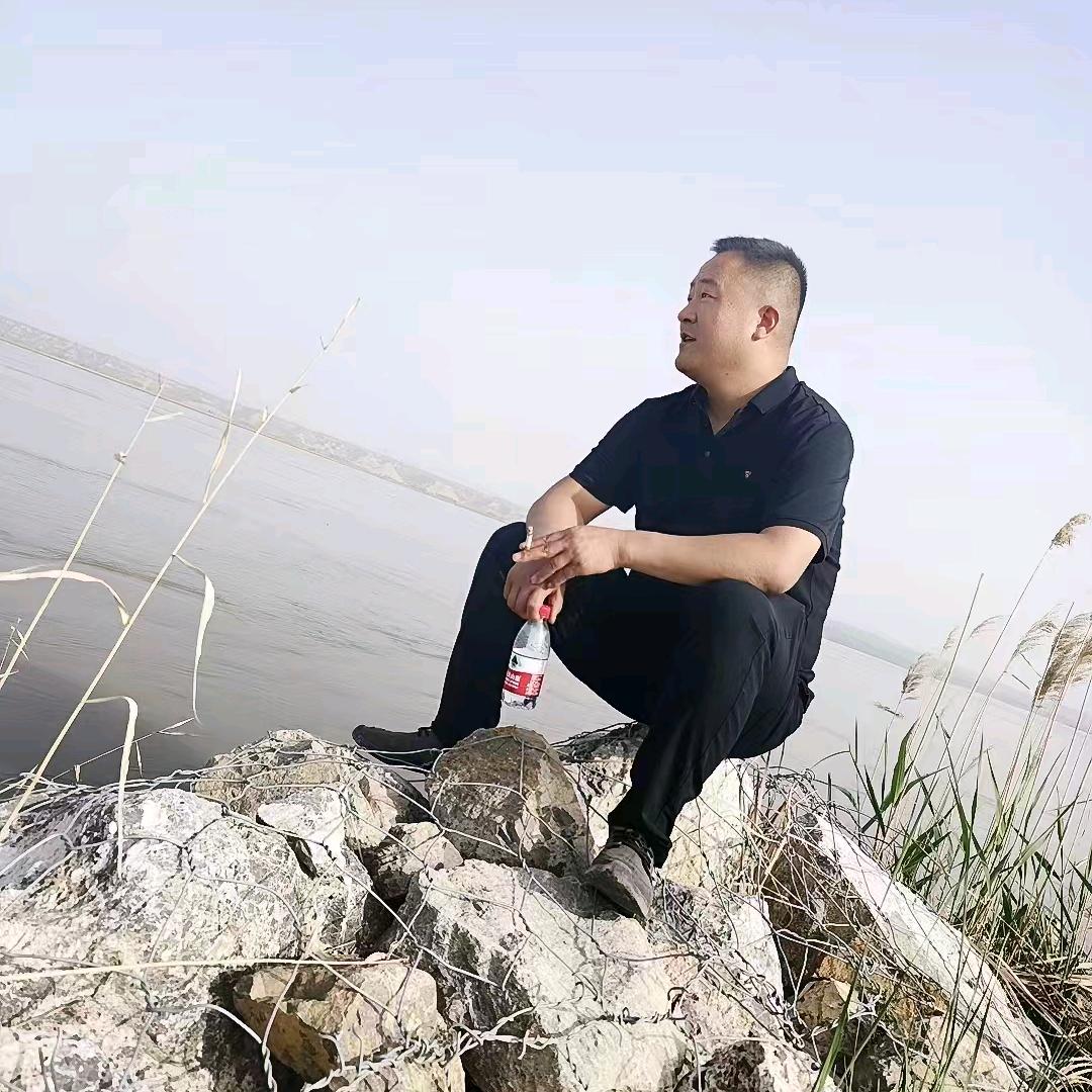 （一笑而过）