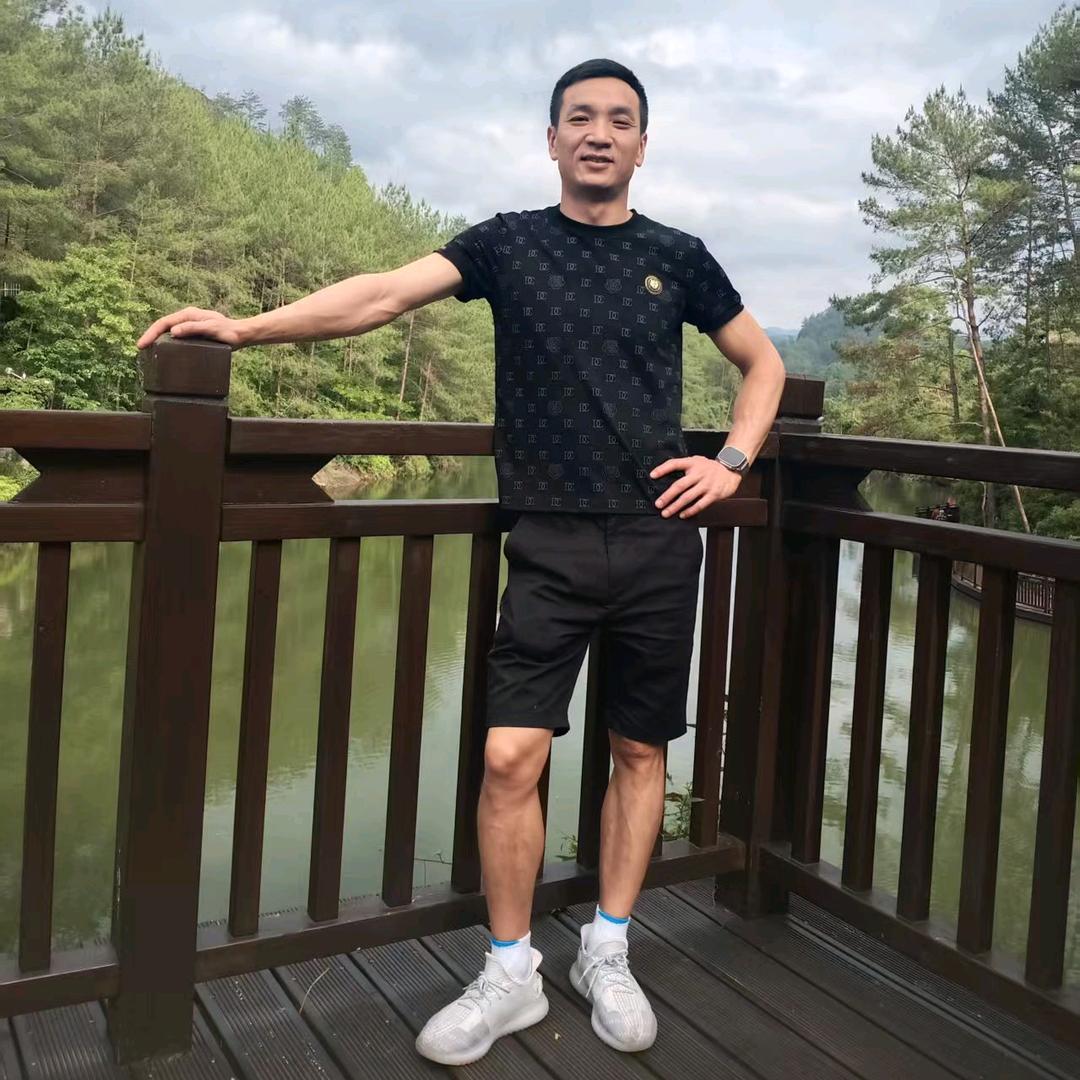 实力允许我低调，能力允许我谦和 ，，！