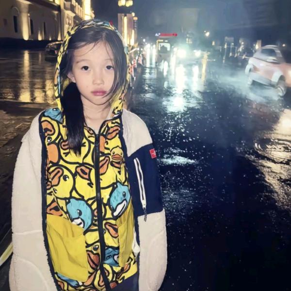 地 球 人