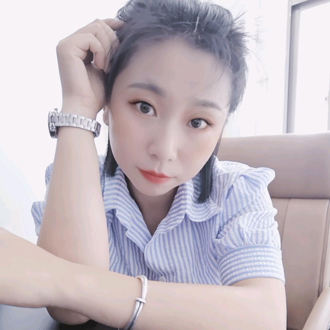 微微女装时尚穿搭•