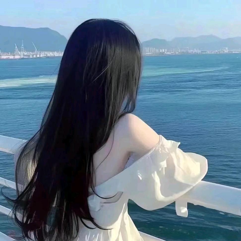汐汐不嘻嘻