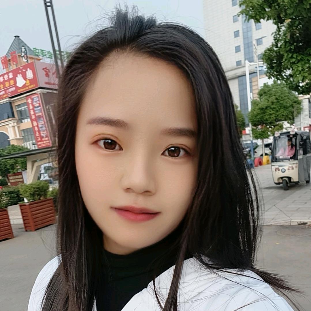 会泽揉肚子的小阿姨