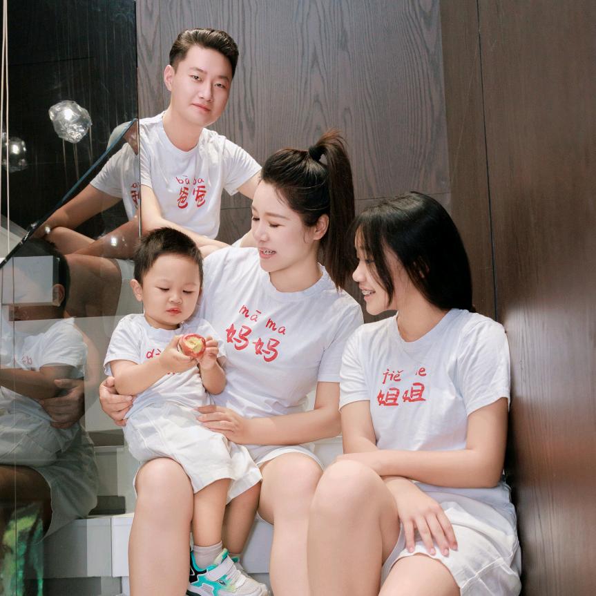 香港陪读妈妈仟羽