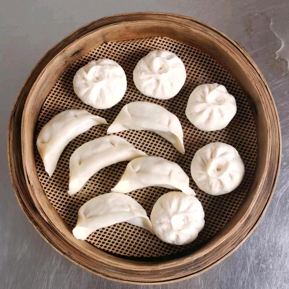 七哥鲜肉小笼包，饺子🥟🥟🥟