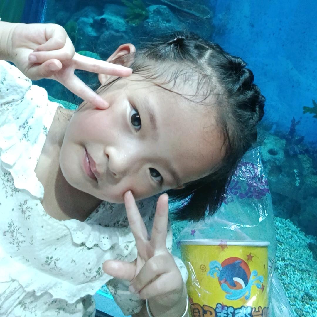 ✨️。。。✨️