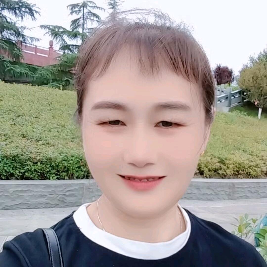 何二姐（橱窗有好物）