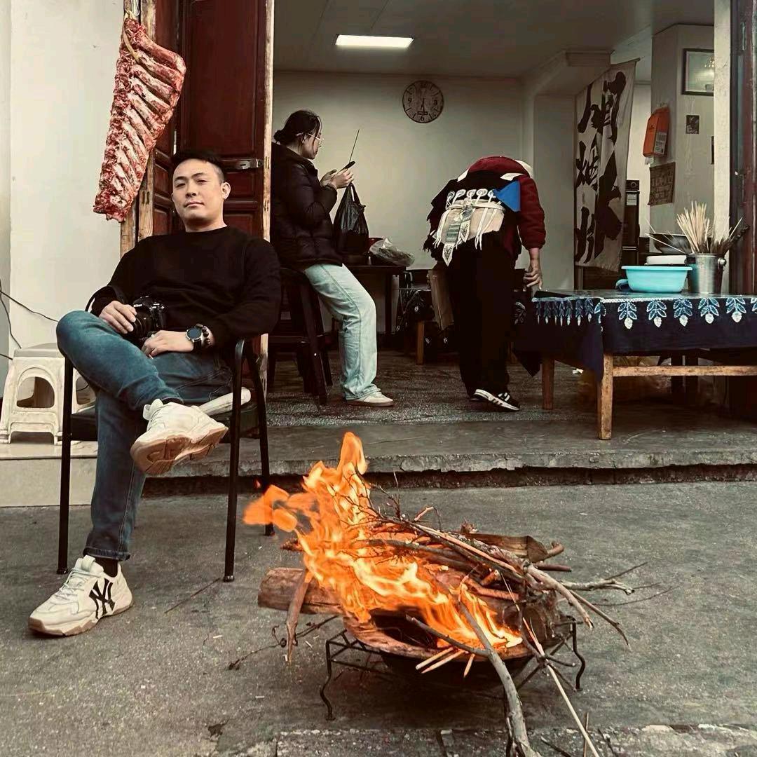 靖学:雅洛全铝家居门窗厂
