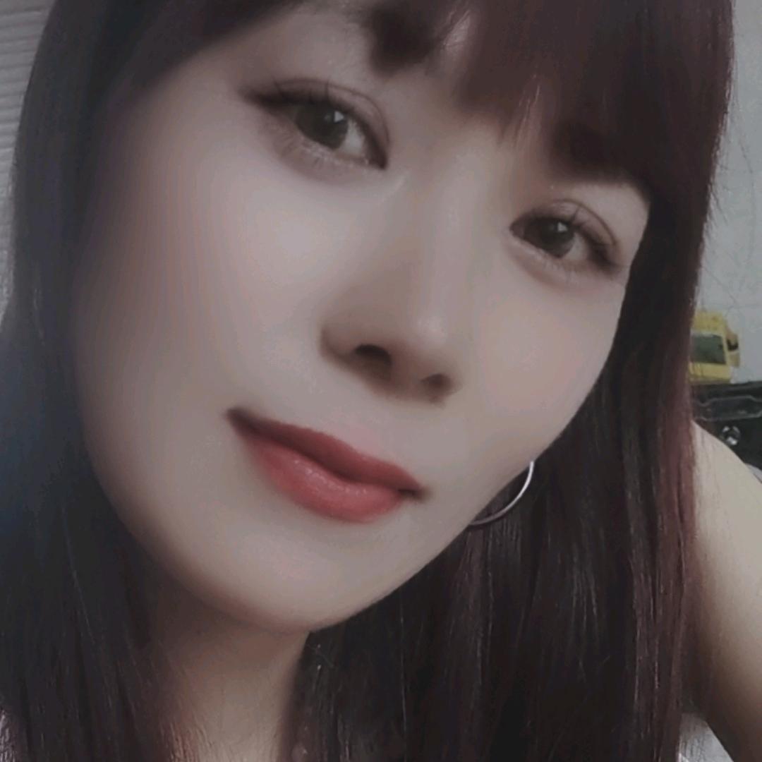 刘英，努力工作，想念远方