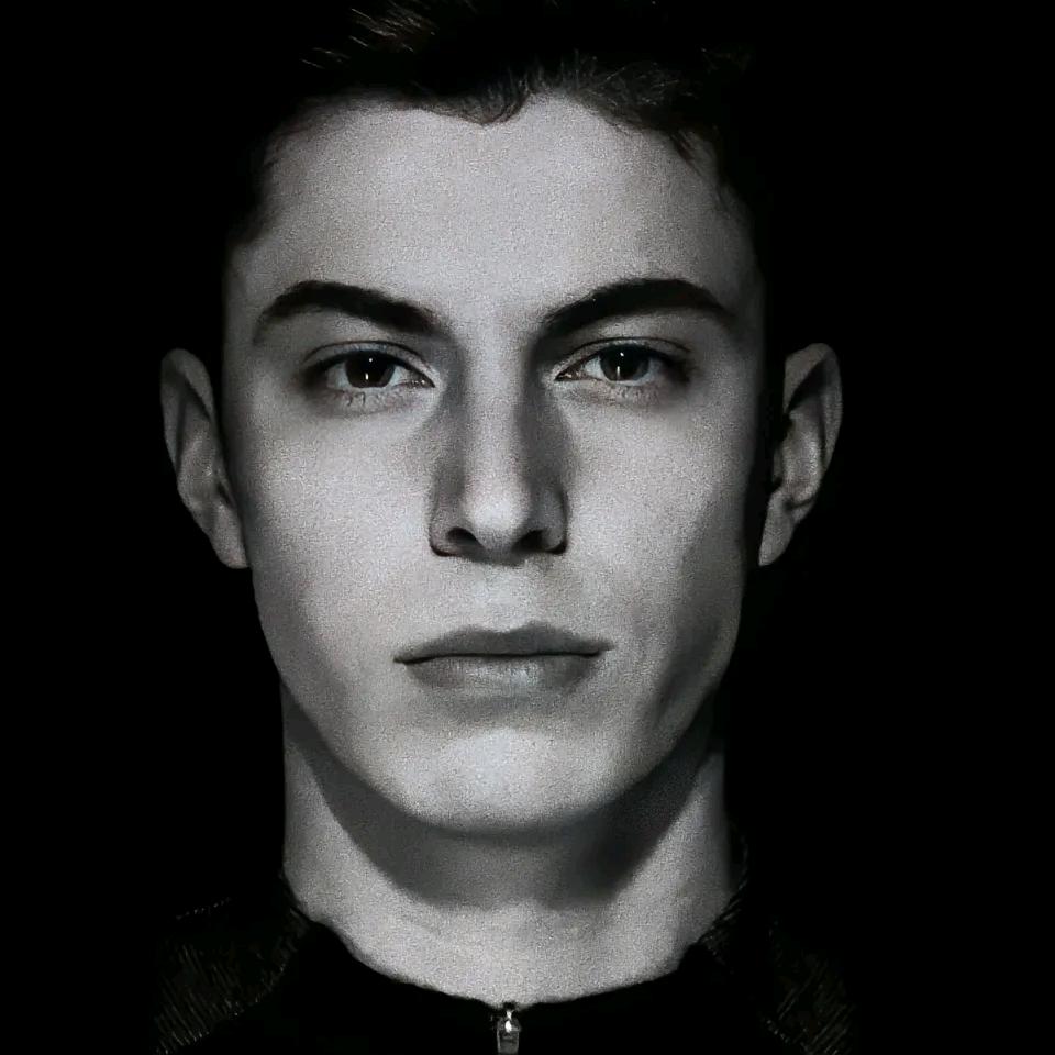 想你我就抱抱风🤕