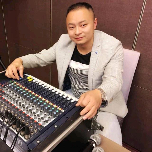 注塑模具大师兄