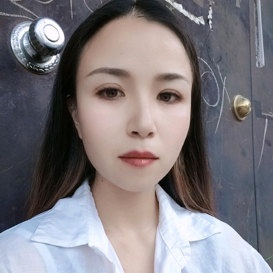 骆 骆 大方